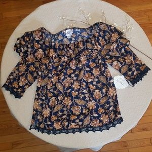 NWT Patterned Blouse